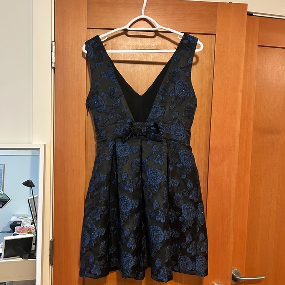 Black with blue floral pattern dress - Picture 2 of 2